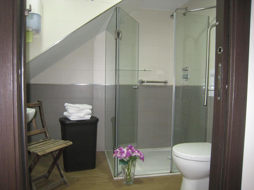 Albergue Oasis Sarria Ngoại thất bức ảnh